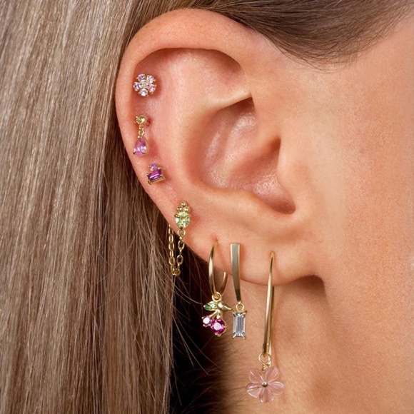 Stone And Strand Peridot Front To Back Chain Earring | 10K - Picture 8 of 12